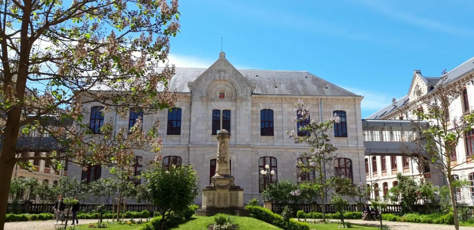 Cité scolaire Carnot Dijon